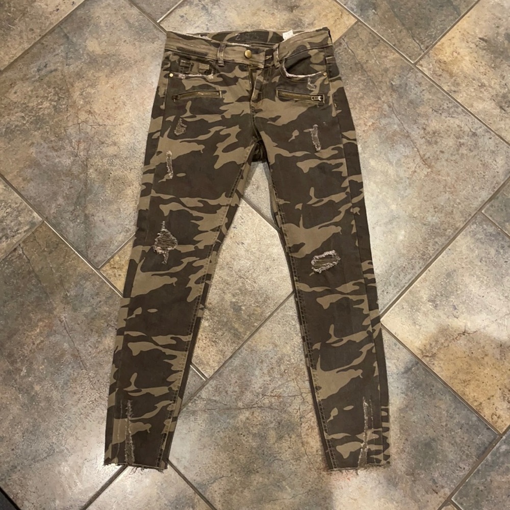 camo ZARA jeans